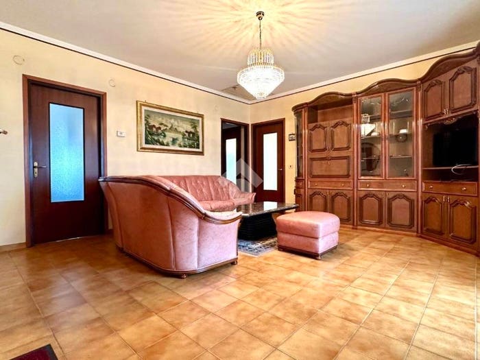 Appartamento con 5 locali in vendita in Via Boxilio, Centro, Pozzolo Formigaro