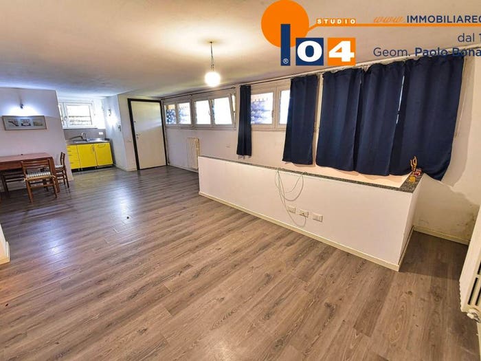 Appartamento quadrilocale in vendita in Via Daniele Manin, Cesano Maderno