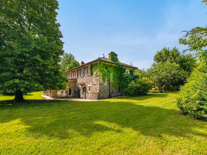 Casa con 6 locali in vendita in Località Molinello, Centro, Pozzolengo