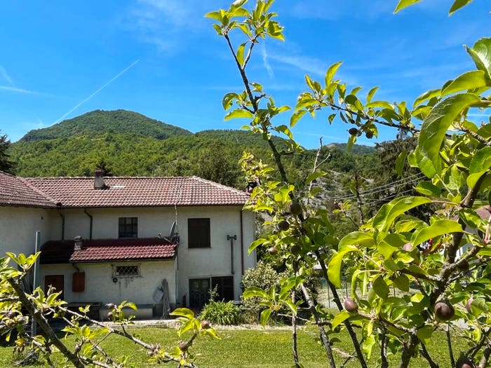 Casa con 6 locali in vendita in Frazione Pagliaro Superiore, Rocchetta Ligure