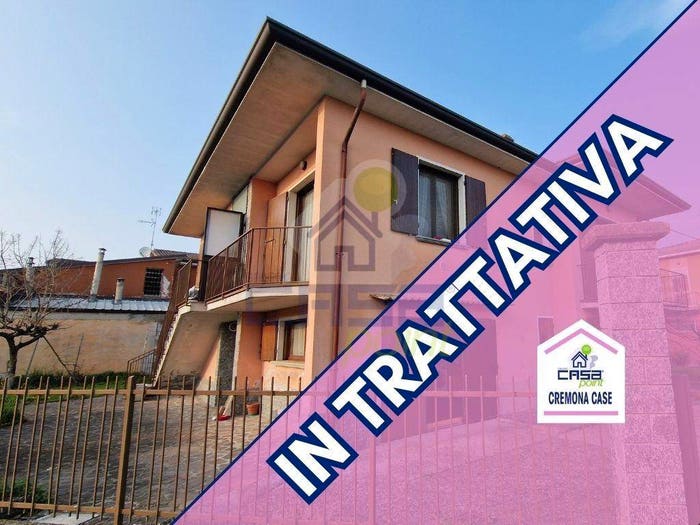 Casa con 5 locali in vendita in VIA LARGO OSTIANO N, Persichello, Persico Dosimo