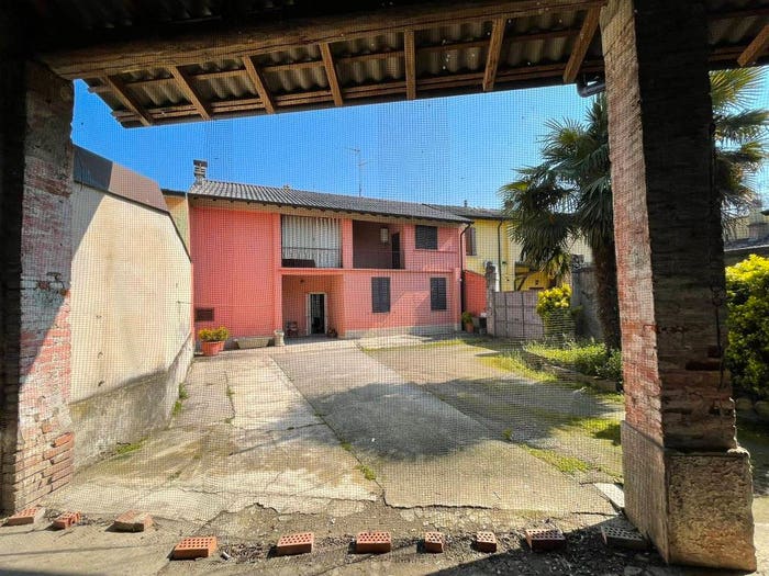 Casa con 6 locali in vendita in Centro, Genivolta