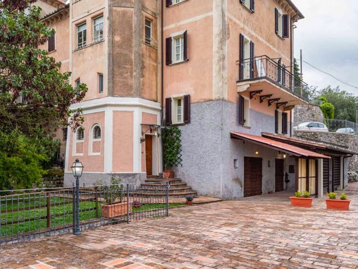 Casa con 6 locali in vendita in via Galileo Galilei, Comparati, Corciano