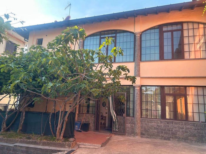 Casa quadrilocale in vendita in Vicolo Bravo, Centro, Gavirate