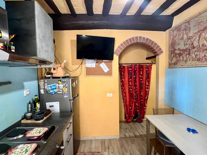 Casa trilocale in vendita in Piazza Branchi, Centro, Montaione