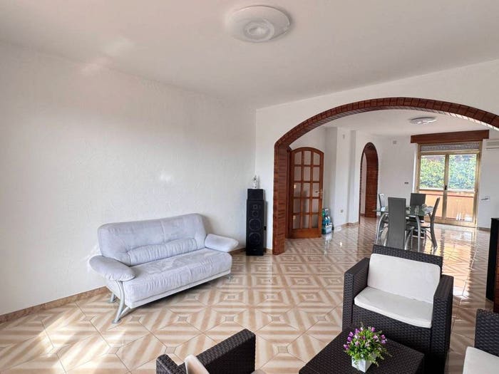 Casa con 6 locali in vendita in Via Sandro Pertini, PresicceAcquarica