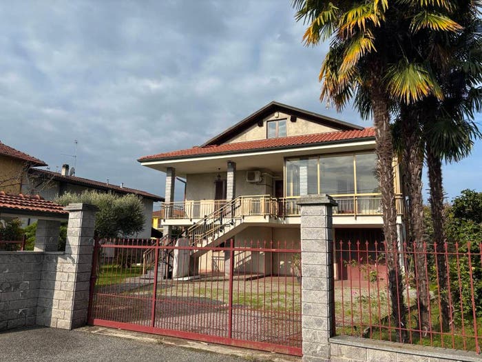 Casa quadrilocale in vendita in Via Massaua, Cavaglià