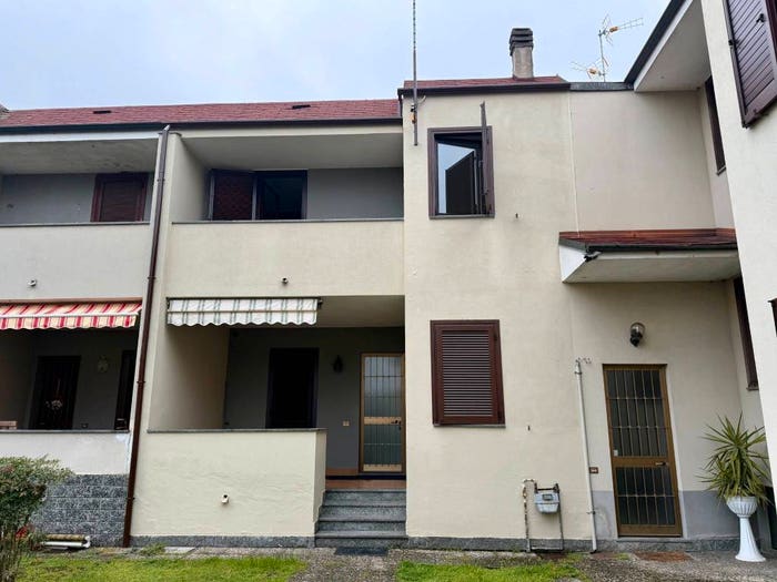 Casa quadrilocale in vendita in Via Vignarello, Gravellona Lomellina