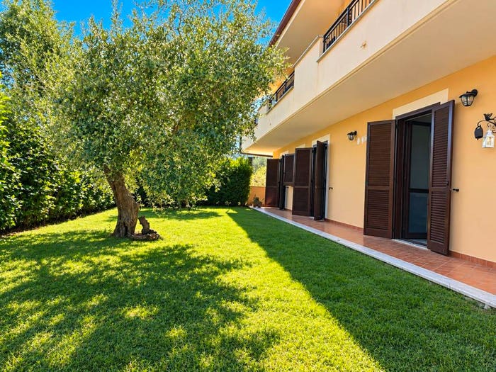 Appartamento trilocale in vendita in Via delle Pozzolane, Forano