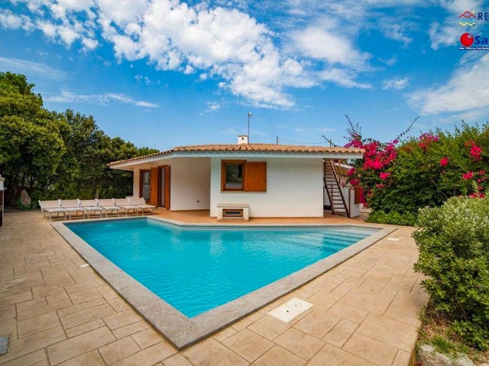 Casa con 6 locali in vendita in Località Portobello di Gallura, Aglientu