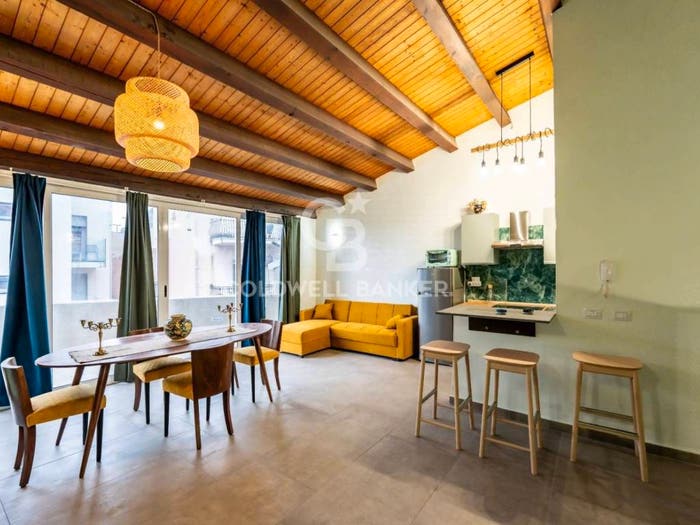Appartamento con 5 locali in vendita in Via Cristoforo Colombo, Centro, GiardiniNaxos