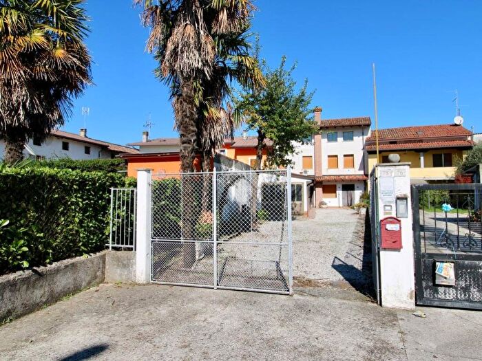 Casa trilocale in vendita in Via vittorio veneto, Centro, Gonars