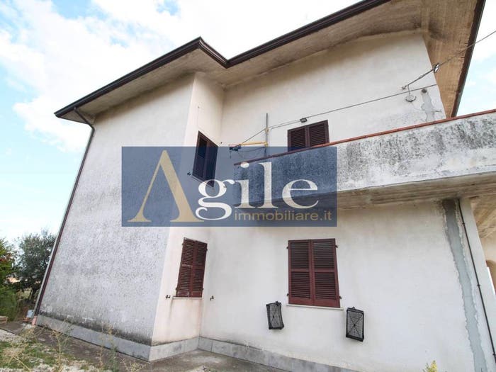 Appartamento quadrilocale in vendita in strada provinciale, Bellante