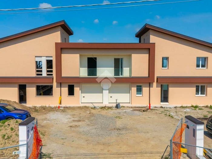 Casa con 6 locali in vendita in Via Bassa Inferiore, Malalbergo