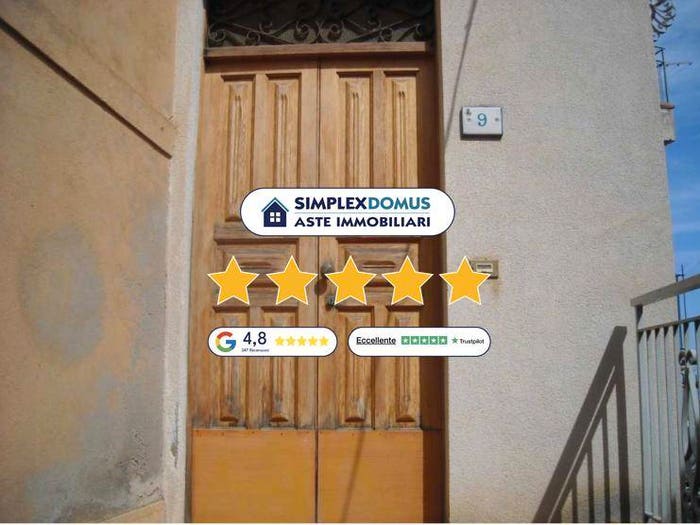 Appartamento con 5 locali in vendita in via salita Castello, Malvagna
