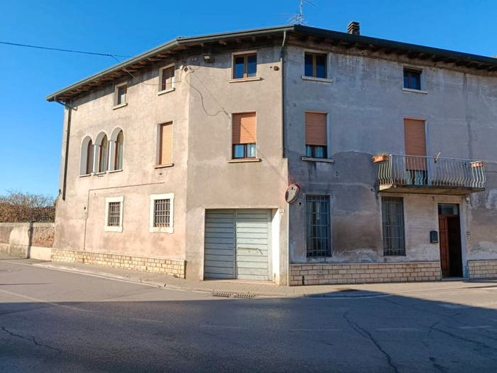 Casa quadrilocale in vendita in viaMarconi, Centro, Calvisano