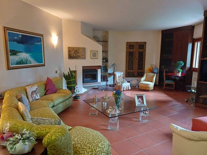 Casa con 6 locali in vendita in Via Roma, Centro, Bagno a Ripoli