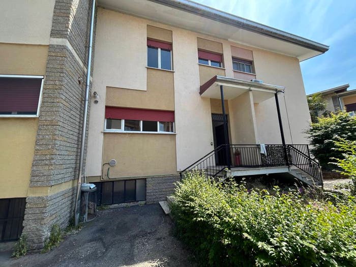 Appartamento trilocale in vendita in Via Pompeo Litta, Centro, Lainate