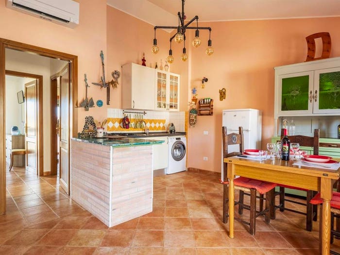 Appartamento trilocale in vendita in Centro, Bari Sardo