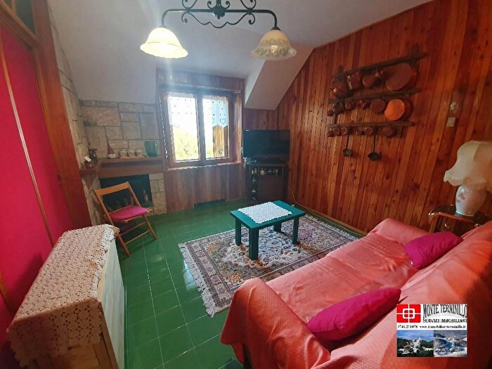 Appartamento bilocale in vendita in Piazzale Pian De' Valli, Rieti