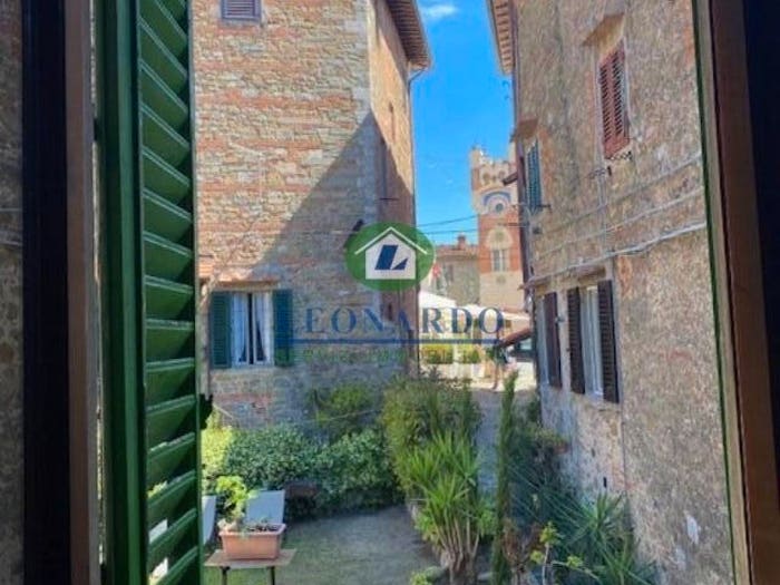 Appartamento con 5 locali in vendita in Piazza Giusti, MontecatiniTerme