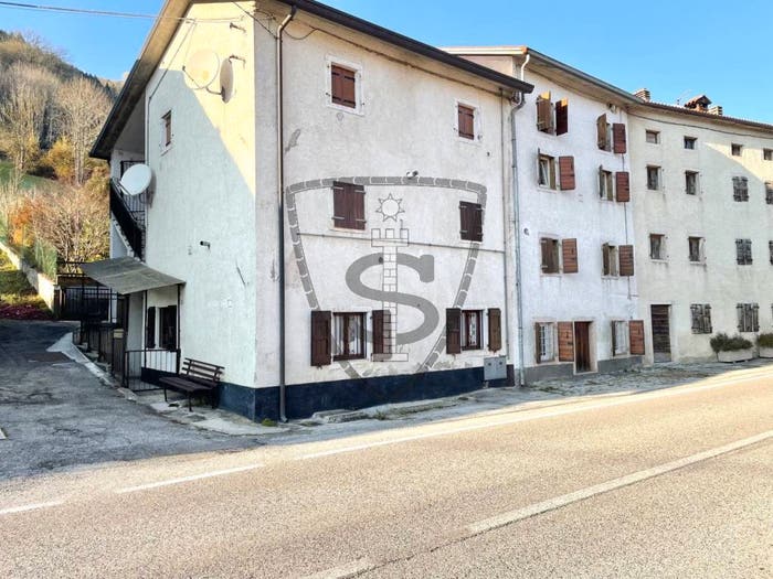 Appartamento trilocale in vendita in Contrà Gomarolo, Gomarolo, Lusiana Conco