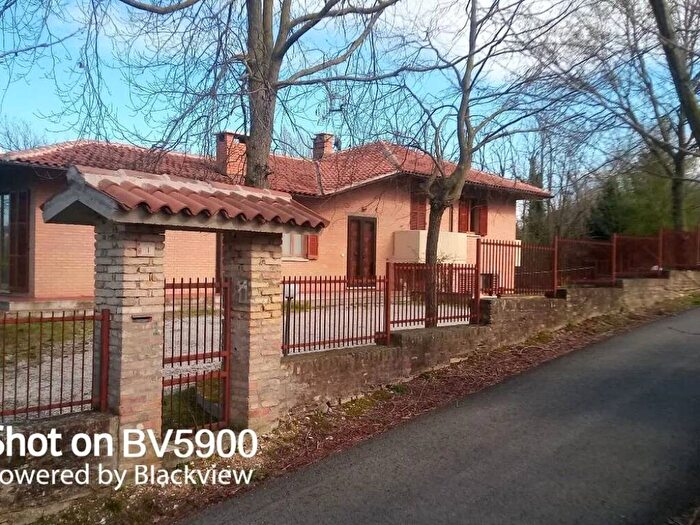 Casa con 6 locali in vendita in Gadana SNC, Gadana, Urbino
