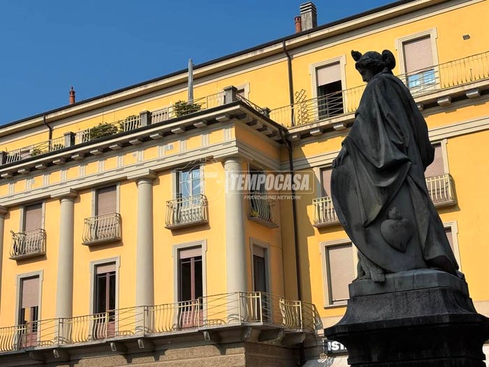 Appartamento trilocale in vendita in Corso Lorenzo Cobianchi, Intra Centro Storico, Verbania