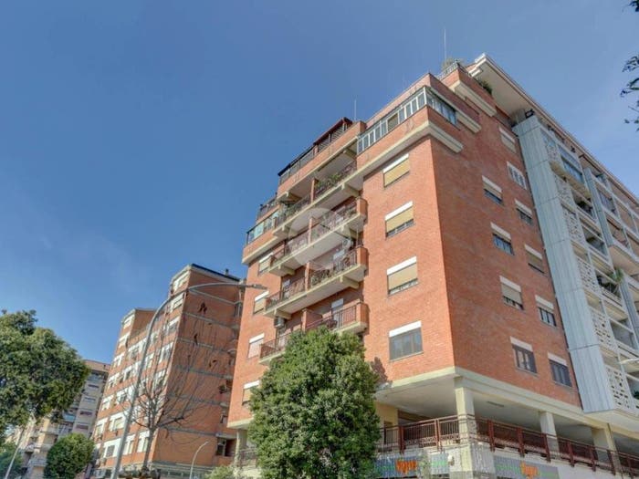 Appartamento trilocale in vendita in Via pisino, Villa Gordiani, Roma