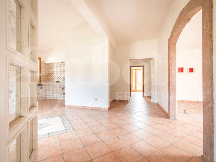 Appartamento con 5 locali in vendita in Via Bari, Centro, Capoterra
