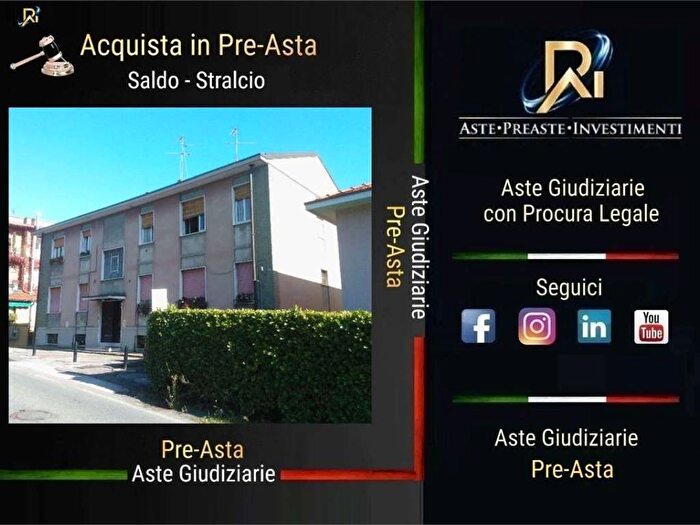 Appartamento con 5 locali in vendita in Via Maggio, Viganò
