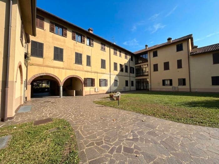 Appartamento trilocale in vendita in Via S Francesco, Bussero