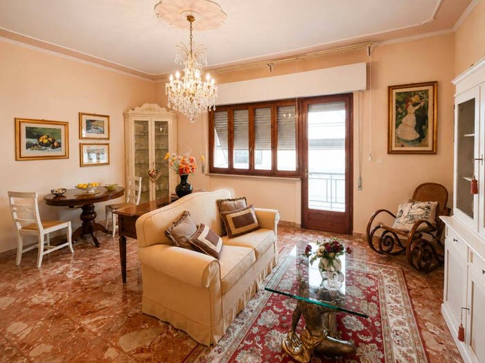 Appartamento con 6 locali in vendita in Viale Giacomo Puccini Traversa, Sant'Anna, Lucca