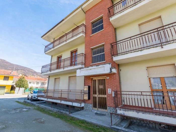 Appartamento trilocale in vendita in Via Roma, Rifreddo