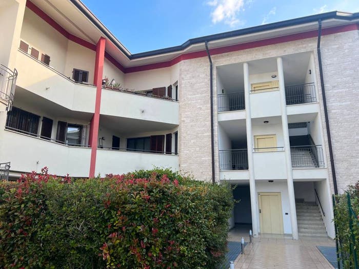 Appartamento bilocale in vendita in Via Fratelli John e Robert Kennedy, Centro, Novedrate