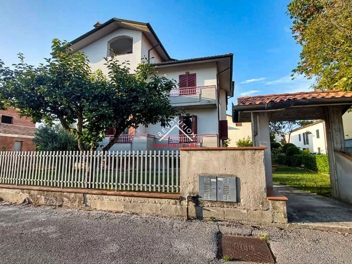 Appartamento con 6 locali in vendita in Via Flli Cervi, Pistrino, Citerna
