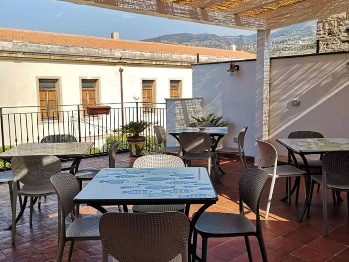 Appartamento bilocale in affitto in Via Borgo, Santo Stefano di Camastra