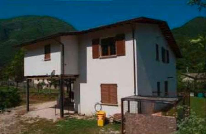 Casa con 6 locali in vendita in frazione serradiga, Serradica, Fabriano