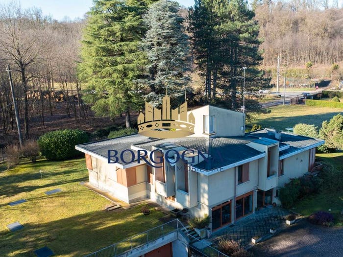 Casa con 6 locali in vendita in Via Monte San Martino, Crenna Bettolino, Gallarate