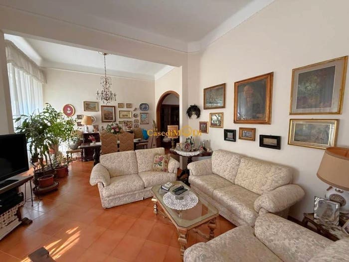 Appartamento quadrilocale in vendita in Viale della Libertà, Fabbricotti, Livorno