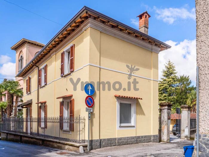 Casa con 6 locali in vendita in Via Piave, Centro, Cuvio