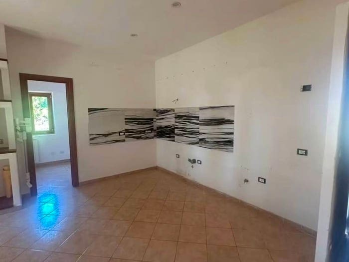 Appartamento trilocale in vendita in Via delle Dalie, Villaggio Giornalisti Poggio, Anzio
