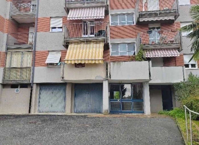 Appartamento trilocale in vendita in Via Presolana, Valle Olona, Varese