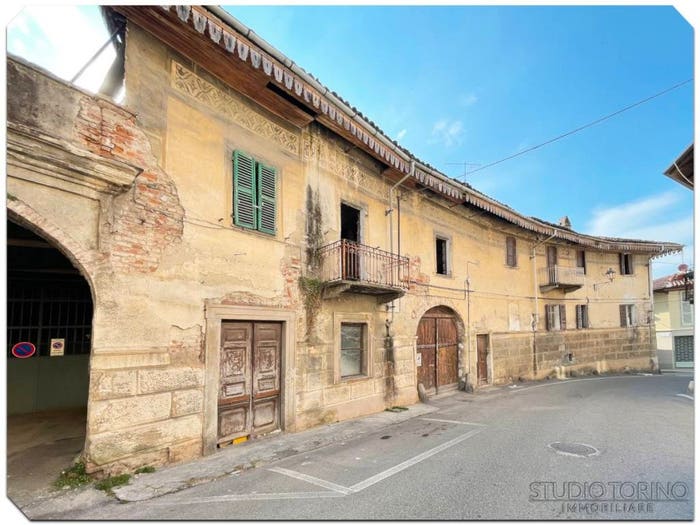 Casa con 6 locali in vendita in Via Vittorio Veneto, Centro, Gassino Torinese