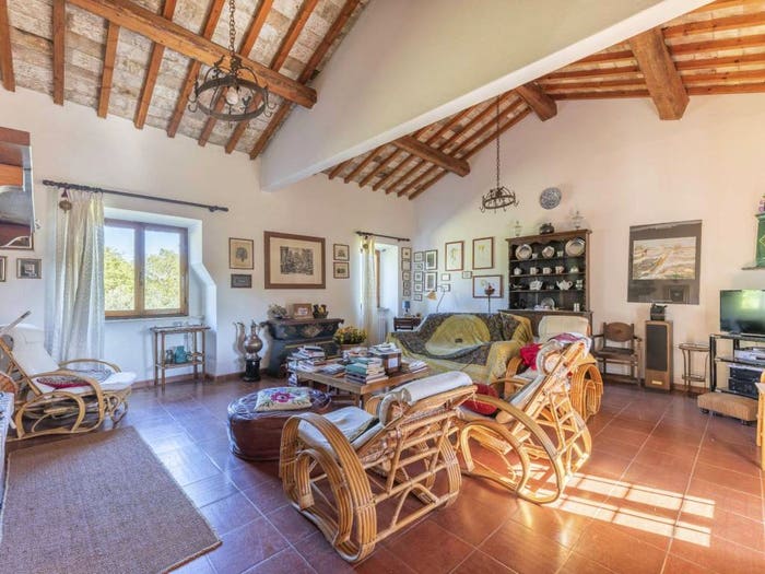 Casa con 6 locali in vendita in Vocabolo PalombaroCordigliano, Todi