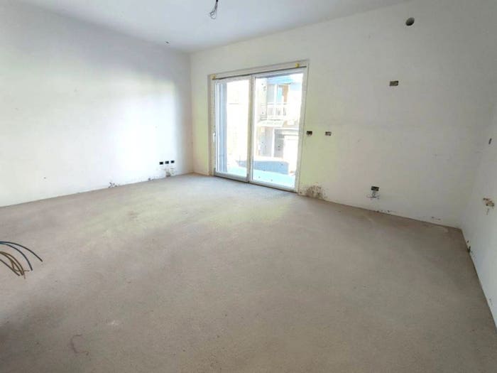Appartamento trilocale in vendita in Viale Italia, Vighizzolo Cascina Varenna, Cantù