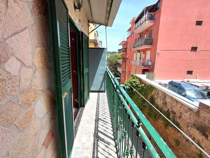 Appartamento trilocale in vendita in Via Telesino A, Stella Materdei, Napoli