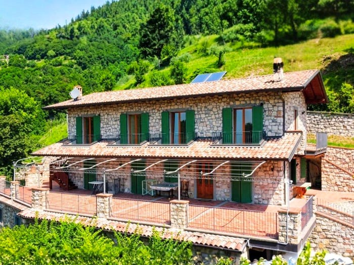 Casa con 6 locali in vendita in Via Pennini, Adrara San Martino