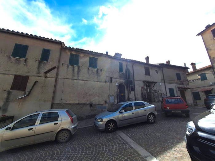 Appartamento bilocale in vendita in Via Adolfo Klitsche, Centro, Allumiere