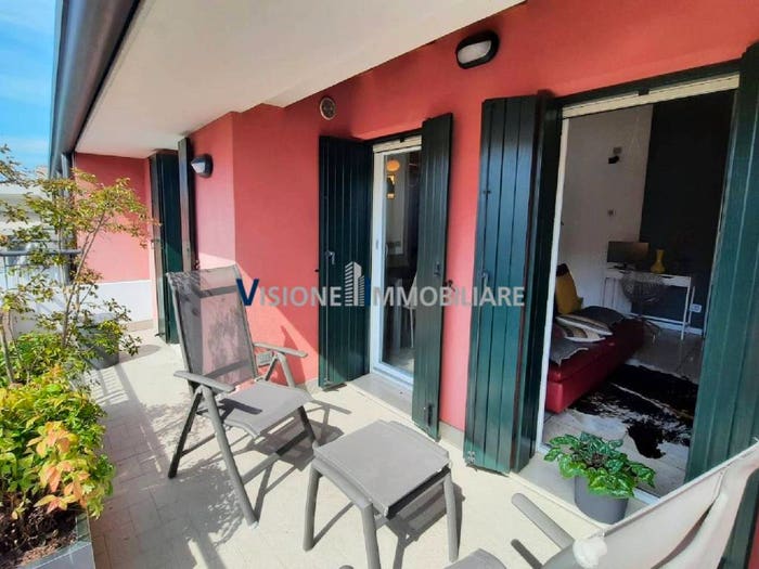 Appartamento con 5 locali in vendita in Largo San Giorgio, Centro, Noale